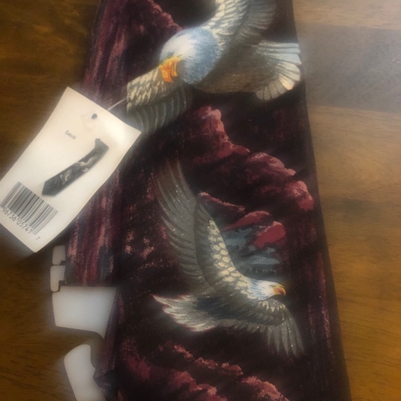 Eagles wings men’s neck tie NEW - Picture 1 of 3